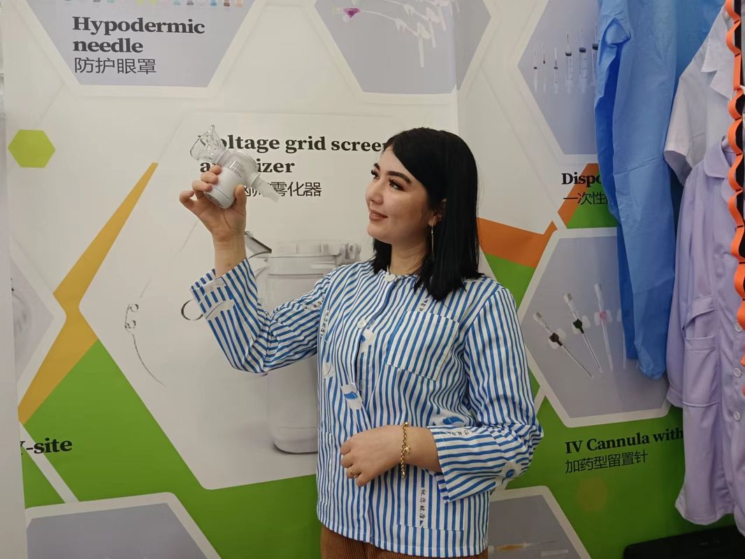 Inhaler Jenis Aerosol Inhalasi Dengan Respirasi Dewasa Mesin Nebulizer